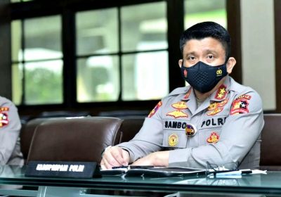 Sambo:Copot dan Ditahan Polantas Pakai Mobil Dinas Buat Pacaran