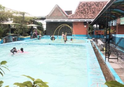 Water Park Sri Rejeki di Ngawi Sajikan Wahana  Kekinian