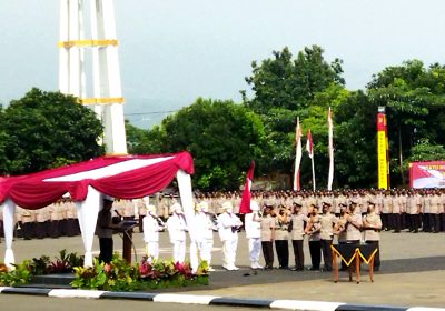 Polda Metro Gelar Upacara Penutupan Pelantikan dan Pengambilan Sumpah Siswa Diktukba Polri TA 2021