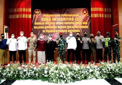 Pusdiklatpassus Kopassus Ajak PWI Jabar Canangkan Zona Integritas