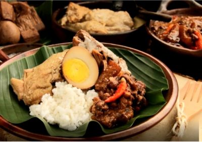 Tujuh Tempat Makan Enak di Yogja, Coba Yuk