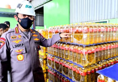 Kapolri Tinjau Pabrik Migor Pastikan Ketersediaan Stok dan HET