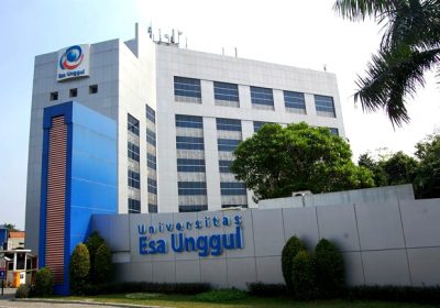 Tingkatkatkan Literasi Mahasiswa, LPPM UEU Gelar Pelatihan Metodologi Penelitian