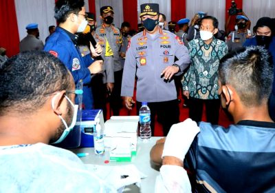 Kejar  Vaksin Booster di 34 Provinsi, Kapolri: Agar Warga Miliki Kekebalan Jalani Aktivitas Ramadan