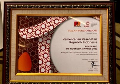 Kemenkes Raih PR Indonesia Awards Kategori Kementerian Terpopuler di Media Cetak 2021