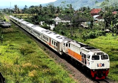 KA Lokal Pangrango Bogor- Sukabumi Beroperasi Mulai 10 April 2022