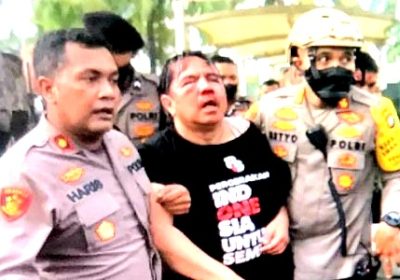 Kronologis Ade Armando Dikeroyok Massa, Demo Rusuh