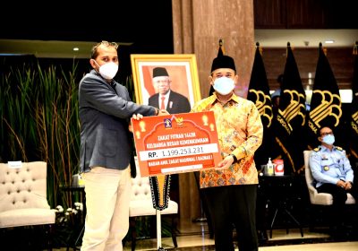 Gerakan Cinta Zakat, Kemenkumham Serahkan Rp1.1 Miliar kepada BAZNAS