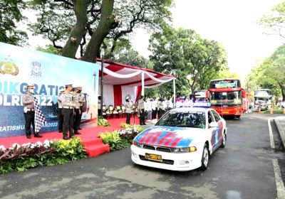 Rombongan Pemudik Kloter Kedua Polda Metro Jaya Diberangkatkan
