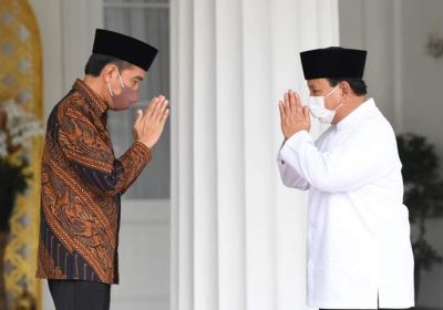 Presiden Jokowi Terima Menteri Pertahanan Prabowo di Hari Pertama Idhul Fitri