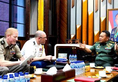 Kasad Terima  Kunjungan Atase Darat Amerika Serikat