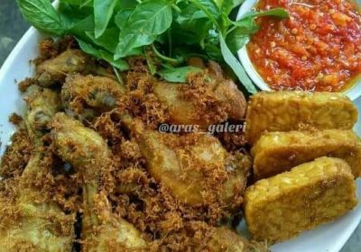 Ayam Goreng Lengkuas