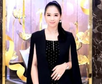 Cantik, Cerdas, dan Profesional,&nbsp; Sosialita Novita Emilda Jadi Inspirasi Kaum Hawa