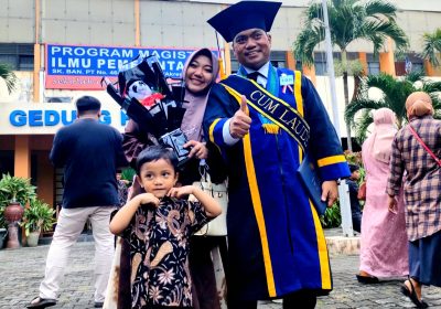 Lurah Condongcatur Reno Chandra Sangaji Sukses Jalani Wisuda S2 Ilmu Pemerintahan