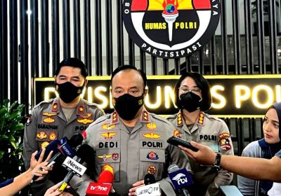 Tragedi di Stadion Kanjuruhan, Polri Kerahkan Tim DVI Berikan Pertolongan