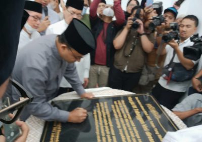 Anies Baswedan Resmikan Pengunaan Masjid At Tabayyun Taman Villa Meruya