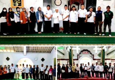 Camat Mampang Prapatan Serahkan Tiga IMB Masjid/Mushola di Kelurahan Bangka.