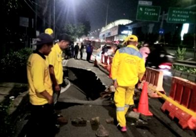 Dinas Bina Marga Gerak Cepat Tangani Amblesnya Jalan RA Kartini Cilandak