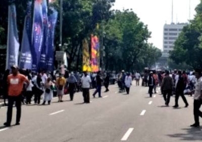 Perpisahan Anies, Ribuan Warga Padati Balai Kota dan Jalan Merdeka Selatan