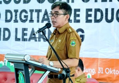 Sekdisdik Jabar Yesa Sarwedi Buka Pelatihan dan Sertifikasi “Cloud Computing To Digitilize Education and Learning”
