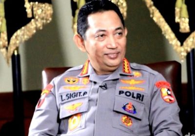 National Police Chief Ensures Police Do Not Carry Tear Gas at 2022 AFF Cup