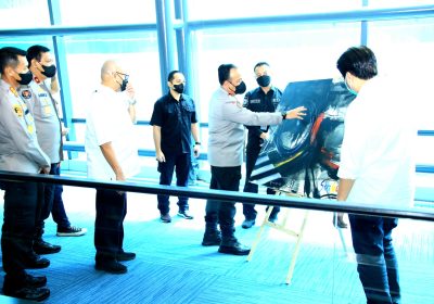 Apresiasi Angkasa Pura 2 Polri Pamerkan Lukisan Karya Difabel di Bandara Soetta