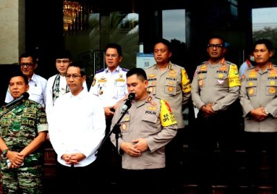 Kapolda Metro&nbsp; dan Tiga Pilar&nbsp; Cek Kesiapan Pengamanan&nbsp; Malam Tahun Baru 2023 di Jakarta