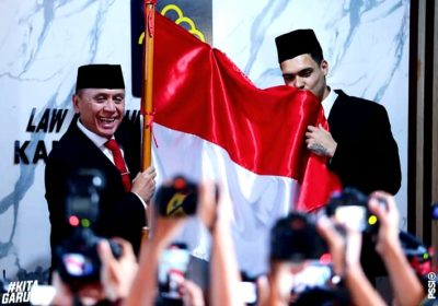 Pemain Sepakbola Shayne Pattynama Resmi Menjadi Warga Negara Indonesia
