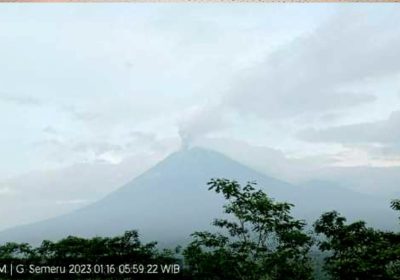 Warga Waspada, Erupsi Gunung Semeru Tidak Melakukan Aktifitas