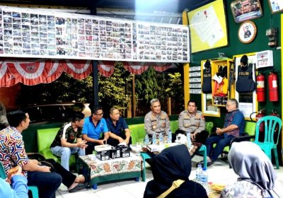 Direktur Binmas PMJ Dengarkan Keluhan Warga Pada Program Jumat Curhat