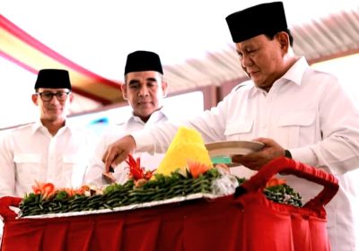 Prabowo Subianto Rayakan HUT ke-15 Partai Gerindra Sederhana