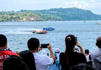 Sandiaga Apresiasi F1PowerBoat 2023 di Danau Toba, Pariwisata Indonesia Semakin Dikenal Dunia