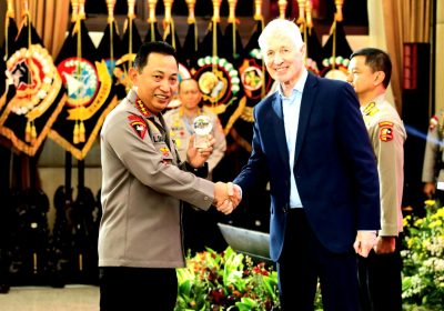 Datangkan Pakar dari Inggris  Kapolri Komitmen Perbaiki Manajemen Kompetisi Sepakbola