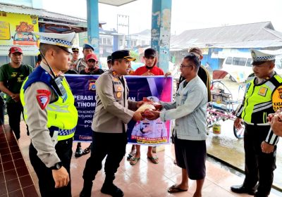 Operasi Tinombala 2023, Kapolres Tolitoli Bagikan Beras Pengemudi Ojek dan Tukang Becak