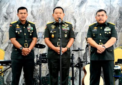 Jenderal TNI Dudung Abdurachman Pimpin Sertijab Asintel dan Aslog Kasad