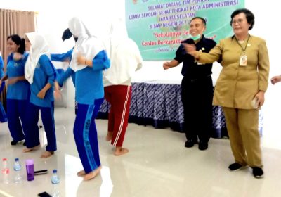 SMPN  267 Jakarta Tampilkan Sekolah Ramah Anak  dan  Menuju Sekolah Menyenangkan