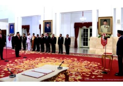 Presiden Lantik Dito Ariotedjo Menpora dan Rycko Amelza Dahniel Kepala BNPT