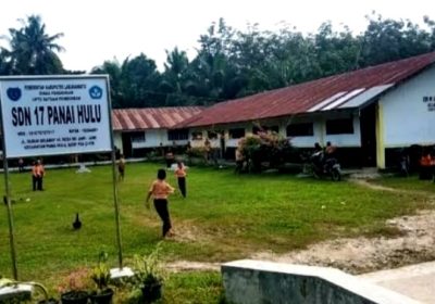 Kepsek SDN  17 Panai Hulu Tidak Transparan Dalam Penggunaan Dana BOS
