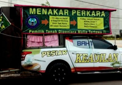 Beriktikaf di Masjid Untuk Mencari Keadilan || Catatan Ilham Bintang