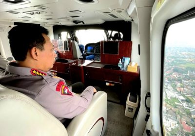 Kapolri Pantau Arus Mudik Lebaran Melalui Udara dengan Helikopter
