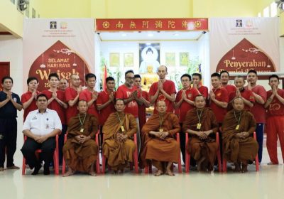 Puja Bakti Umat BuddhaWB Lapas Narkotikadi Vihara Cetiya Silaratana
