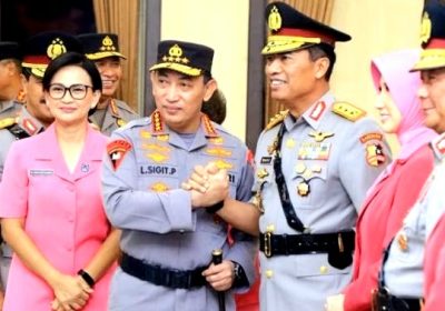 Kapolri Lantik Komjen Wahyu Widada Jabat Kabareskrim dan Komjen Suntana Jabat Kabaintelkam