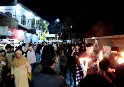 Pawai Obor Warnai Malam Tahun Baru 1 Muharam di Wilayah Jagakarsa