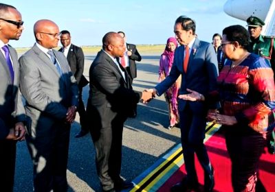 Presiden Jokowi Tiba di Dar Es Salaam Tanzania