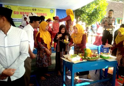SDN 1 Teros Rayakan Ultah Ke 69
