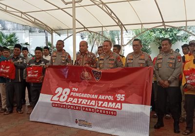 28 Tahun Pengabdian Akpol 95 Patriatama, Polda Metro Salurkan Sembako bagi Warga