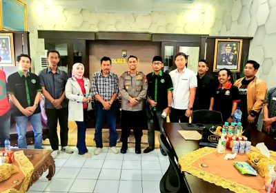 Kapolres Bone Terima Audiensi Aktivis LSM Terkait Permasalahan di Masyarakat