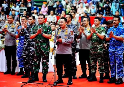 Kapolri dan Panglima TNI Pimpin Pasukan Pengaman KTT ASEAN di Monas