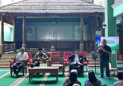Guru dan Staf Pontren Diberi Sosialisasi Manfaat BPJS Ketenagakerjaan