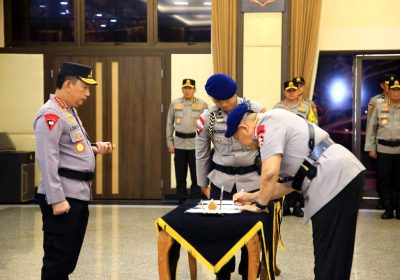 Kapolri Lantik Dankorbrimob dan Lima Kapolda Baru